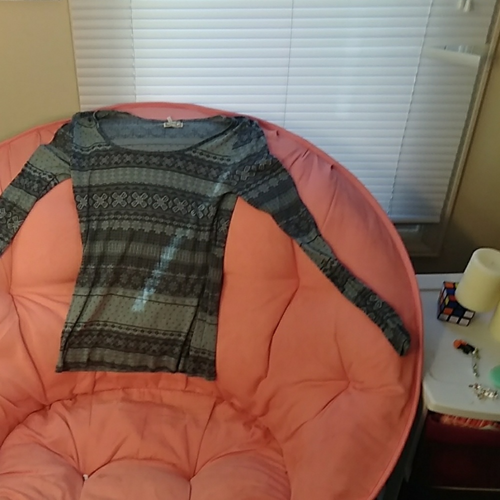 Kirra stick to skin top